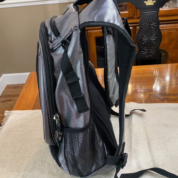 Varsity Triple Crown 2015 Backpack - Picture 4 of 5